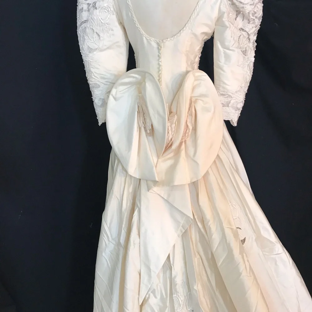 Vintage St. Pucchi Ivory Lace Wedding Dress Gown Rare 0-4 - Picture 6 of 8